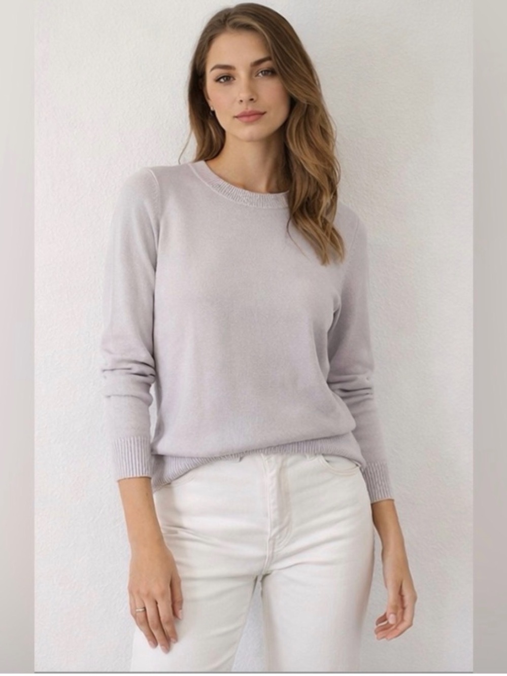 Theory Classic Crewneck Cashmere Sweater in Light Lavender